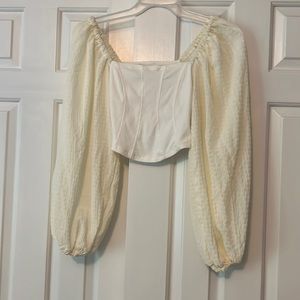 Top with puffy sleeves